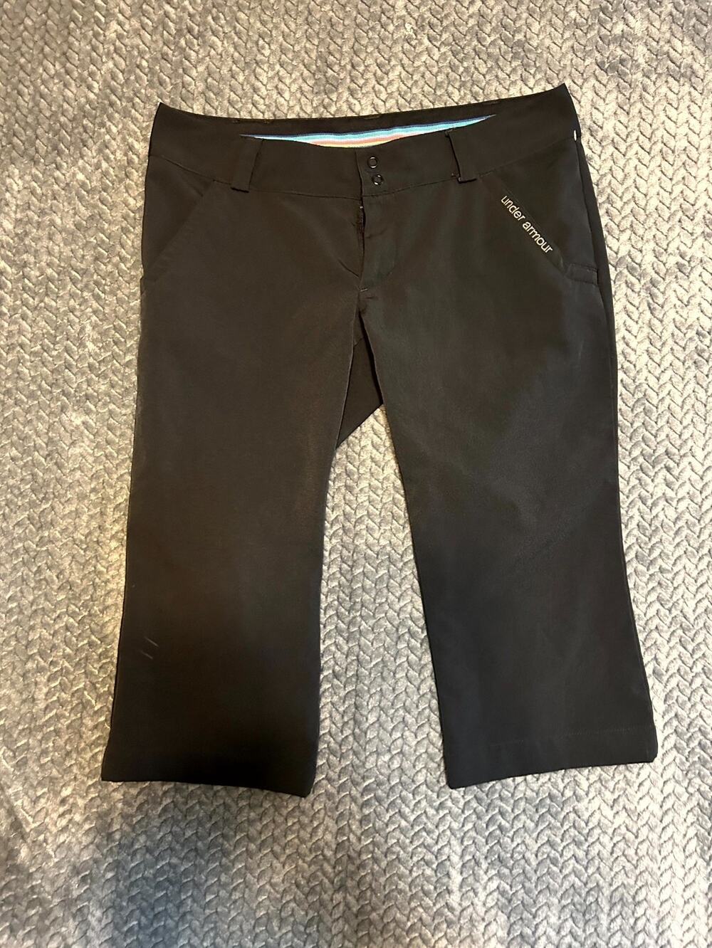 Under Armour Capri Pants Women's 6 Black Stretch Embroidered Logo Hiking Outdoor